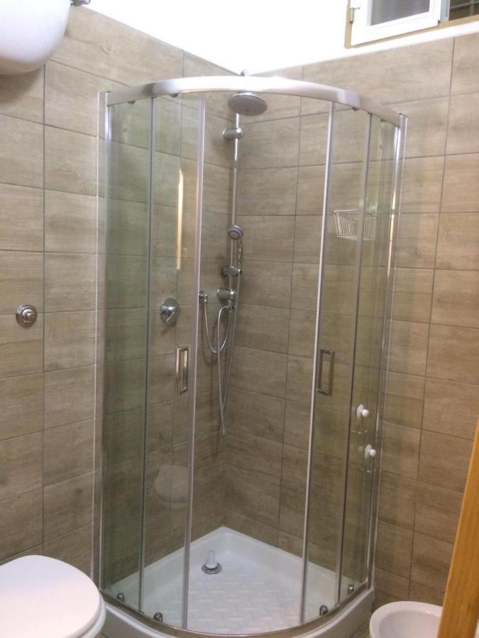 Piazza Carita' Centro Storico Apartment Наполи Екстериор снимка